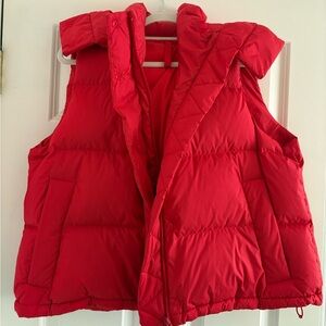 Lululemon Wunderpuff Vest size 12 red in amazing condition!